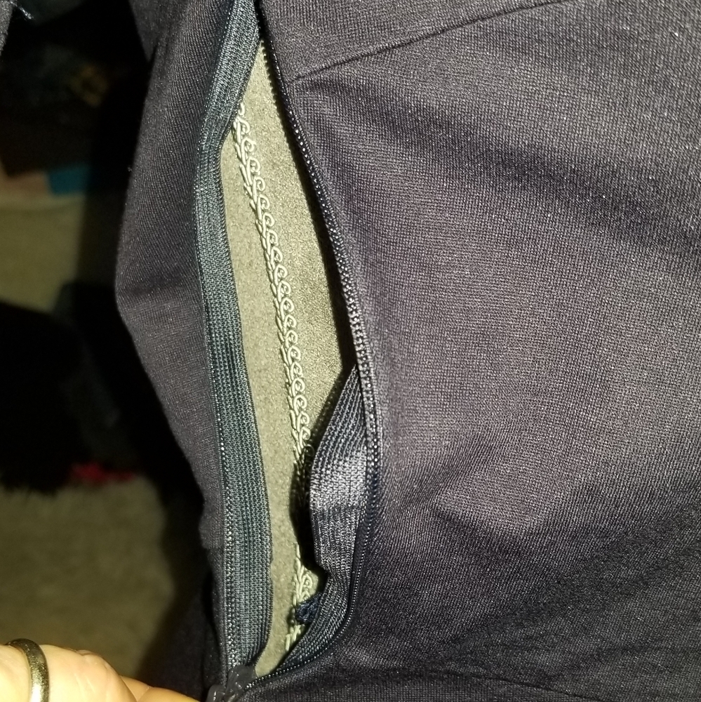 Dress - Picture 3 of 6